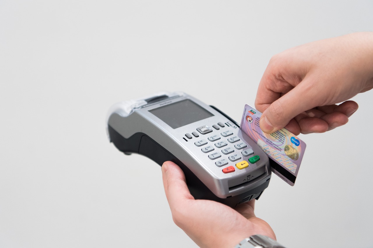 クレジットカード自動付帯の特典を最大限に活用する方法は？