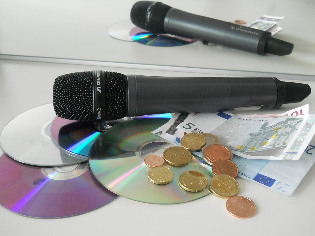海外ATMの手数料はどのくらいかかるの？