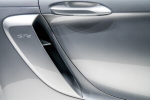 自動付帯とは何か、詳しく解説しますか？