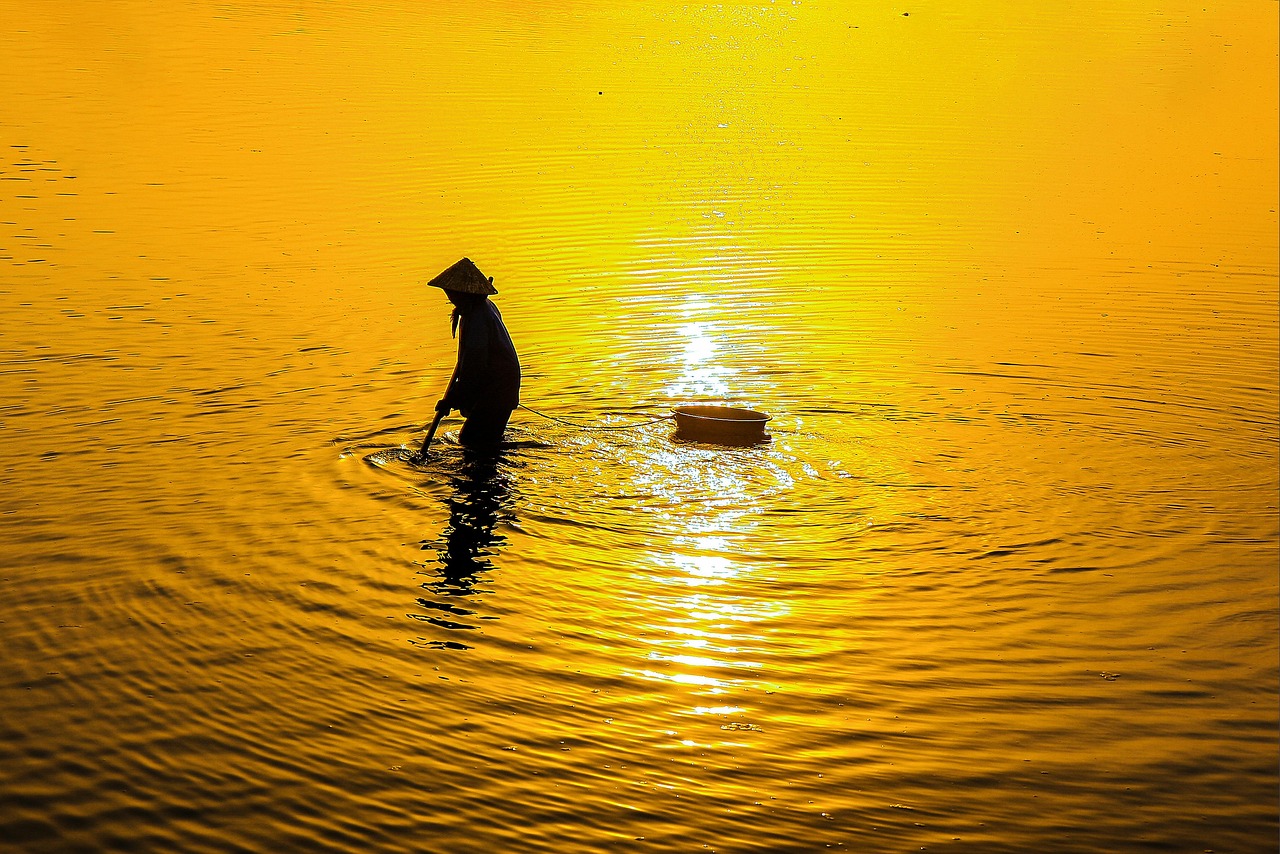 マイルを貯めるための年会費無料のクレジットカードはどれが最適？