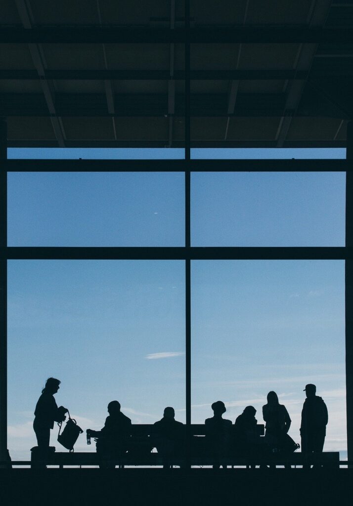 空港ラウンジを利用するためのクレジットカード年会費無料の選び方は？