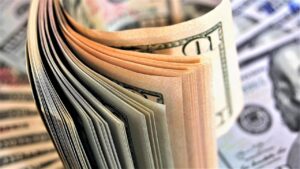 推し活の支払いにクレカ活用は本当にお得？
